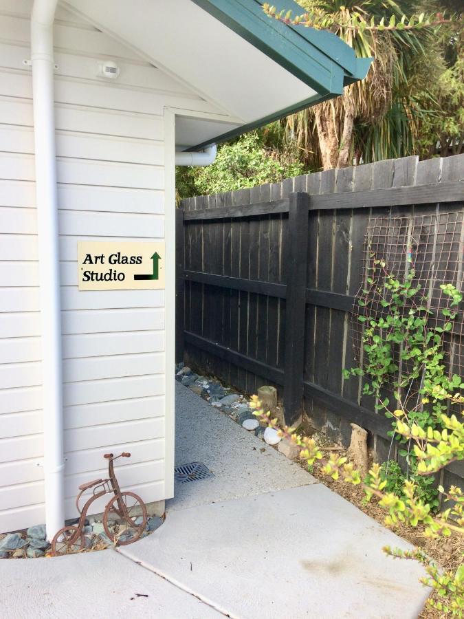 Art Glass Studio Wanaka Exterior photo